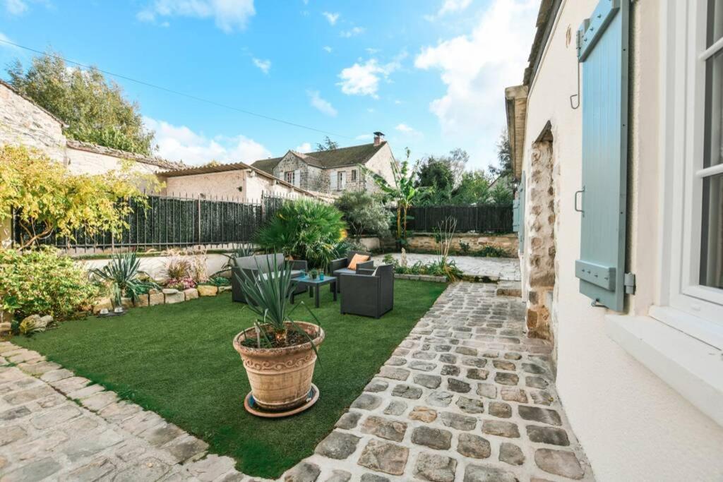 Instant Fleury, Studio Cosy Avec Jardin Secret Barbizon Exterior foto